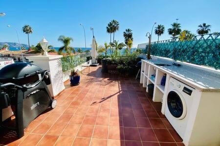 Apartamento En Primera Linea De Playa 内尔哈 外观 照片