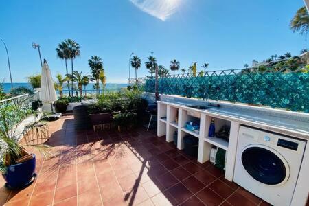 Apartamento En Primera Linea De Playa 内尔哈 外观 照片