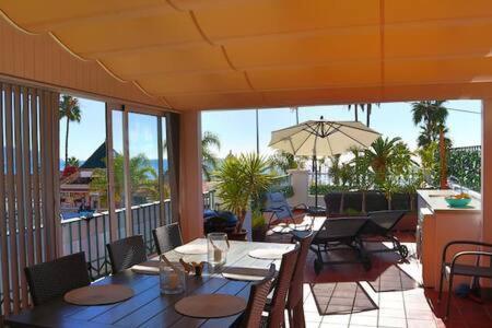 Apartamento En Primera Linea De Playa 内尔哈 外观 照片