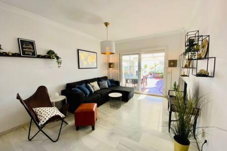 Apartamento En Primera Linea De Playa 内尔哈 外观 照片