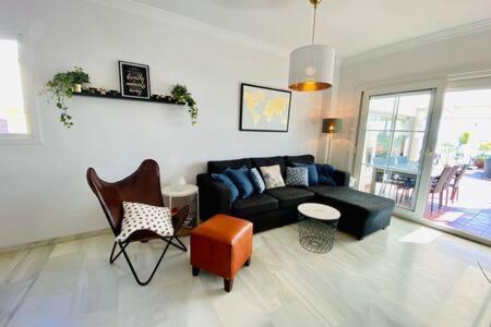 Apartamento En Primera Linea De Playa 内尔哈 外观 照片
